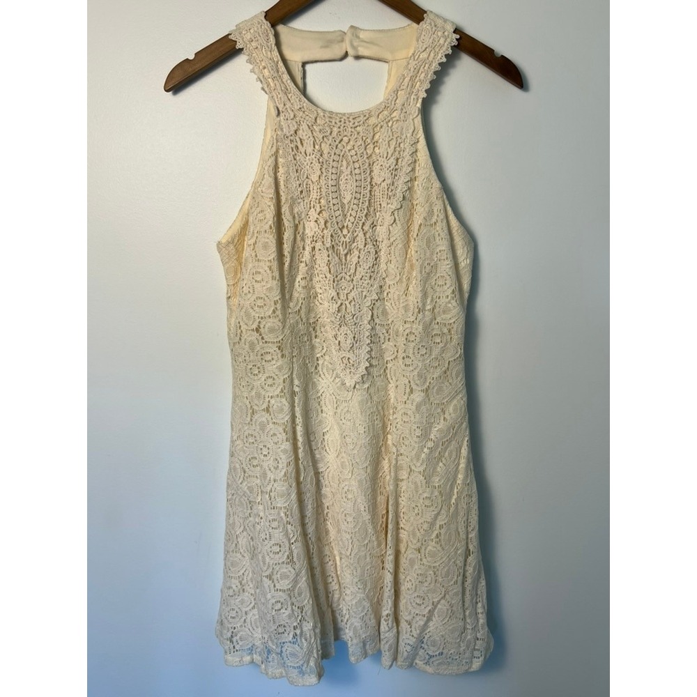 City Triangles Lace Dress Junior 7 Cream Halter Crochet Bib Mini Formal Prom Y2K